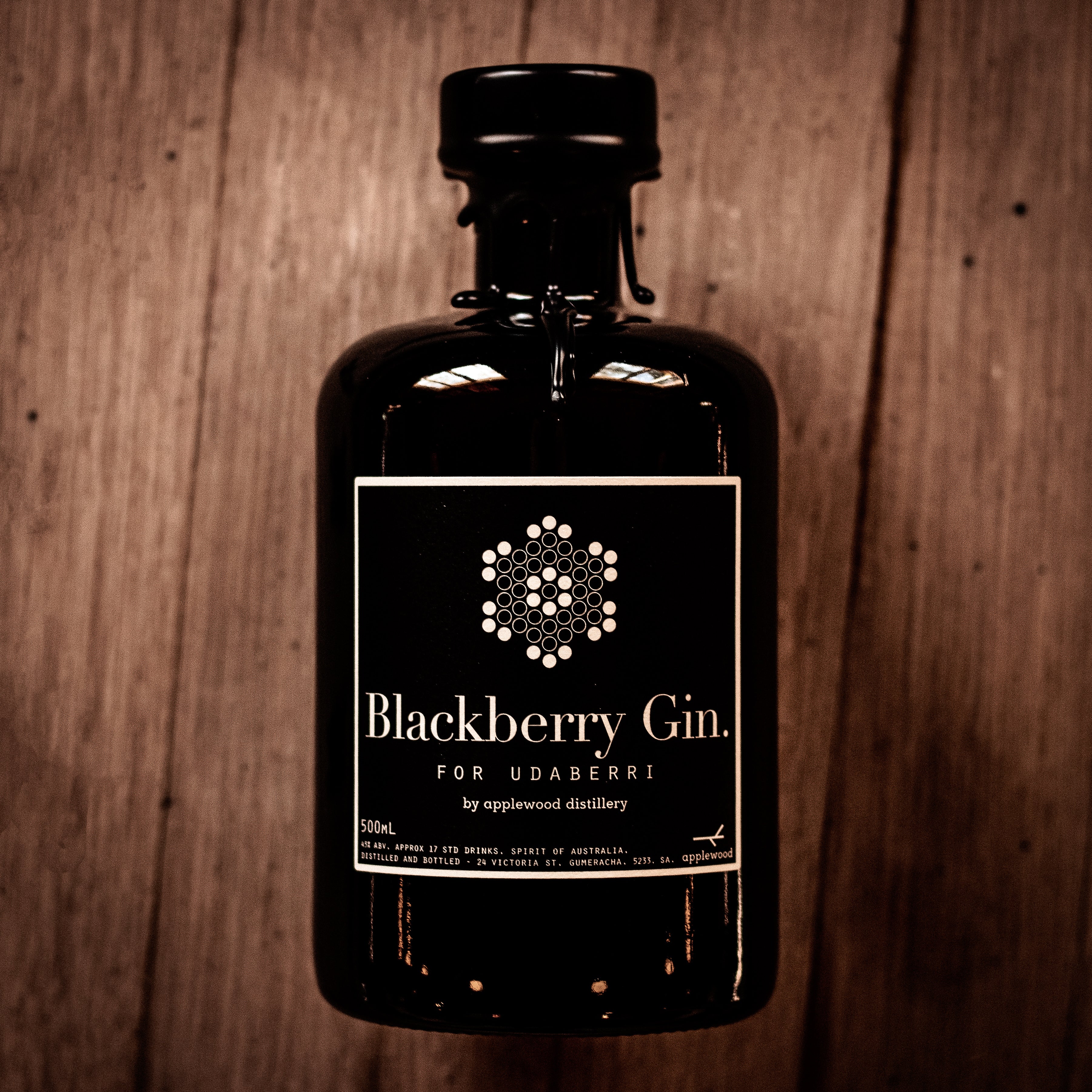 blackberry gin - Applewood Distillery